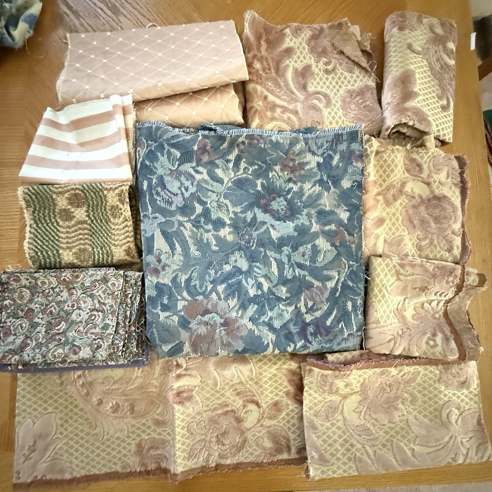 Vintage Upholstery Fabric Scrap Lot 4.5 lbs Tapestry Brocade Floral Swatches